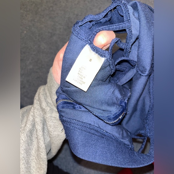 Better be side cut out shorts- size Small- **NEVER WORN** - Picture 3 of 7